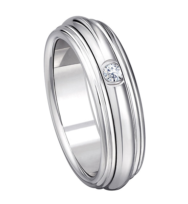 Piaget Possession 系列白K金單鑽戒環,85,000元。